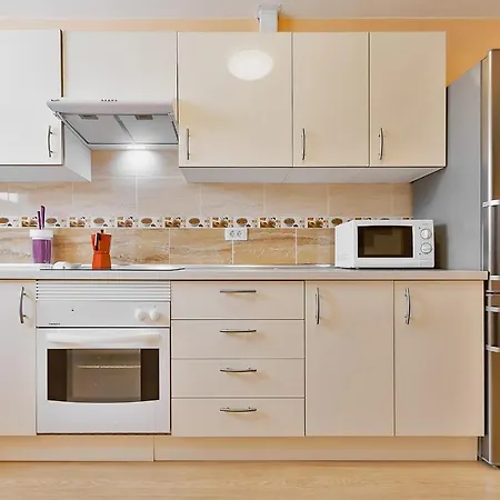 Apartment Yellow 3 Bedroom Large For 10 Guests Costa Adeje (Tenerife)