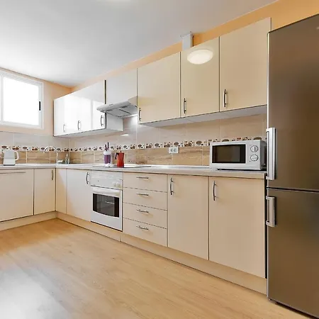 Apartment Yellow 3 Bedroom Large For 10 Guests Costa Adeje (Tenerife)