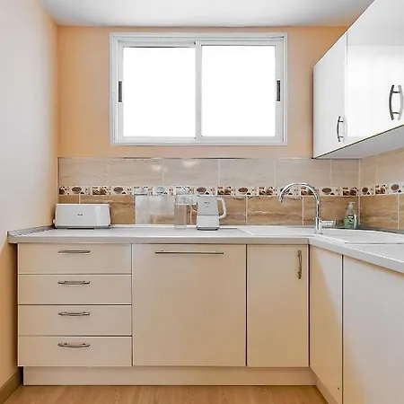 Apartman Yellow 3 Bedroom Large For 10 Guests *